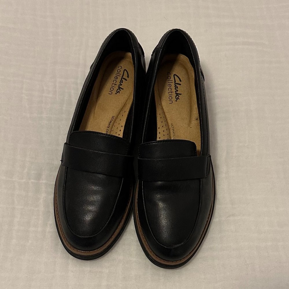 Clarks Women's Sharon Gracie Penny Loafer Size 8